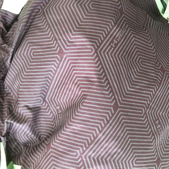 UNDER ARMOUR Purple Cold Gear Infrared H Storm Zip Pocket Lightweight Jacket - Picture 6 of 14